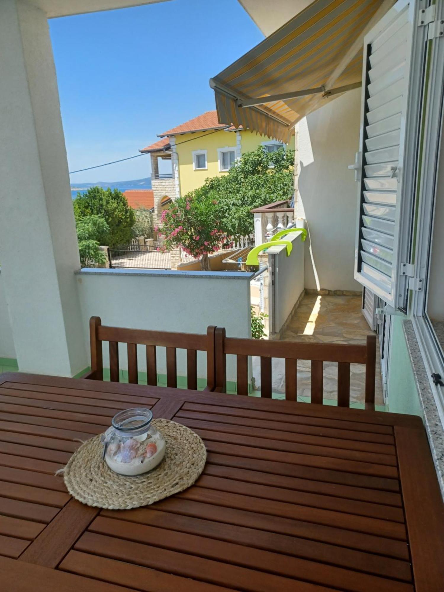 Apartmani Ana - Meka Draga Obrovac Ngoại thất bức ảnh