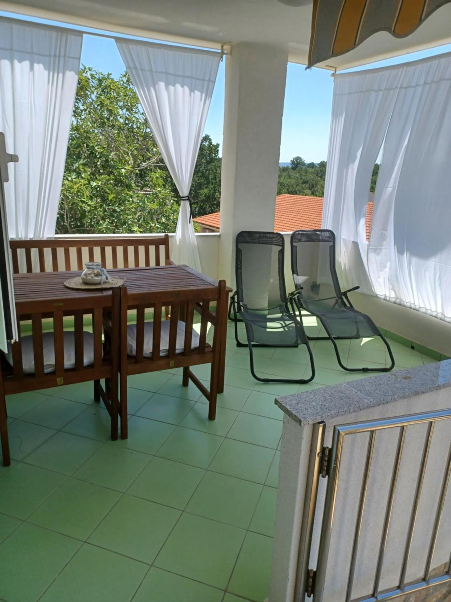 Apartmani Ana - Meka Draga Obrovac Ngoại thất bức ảnh